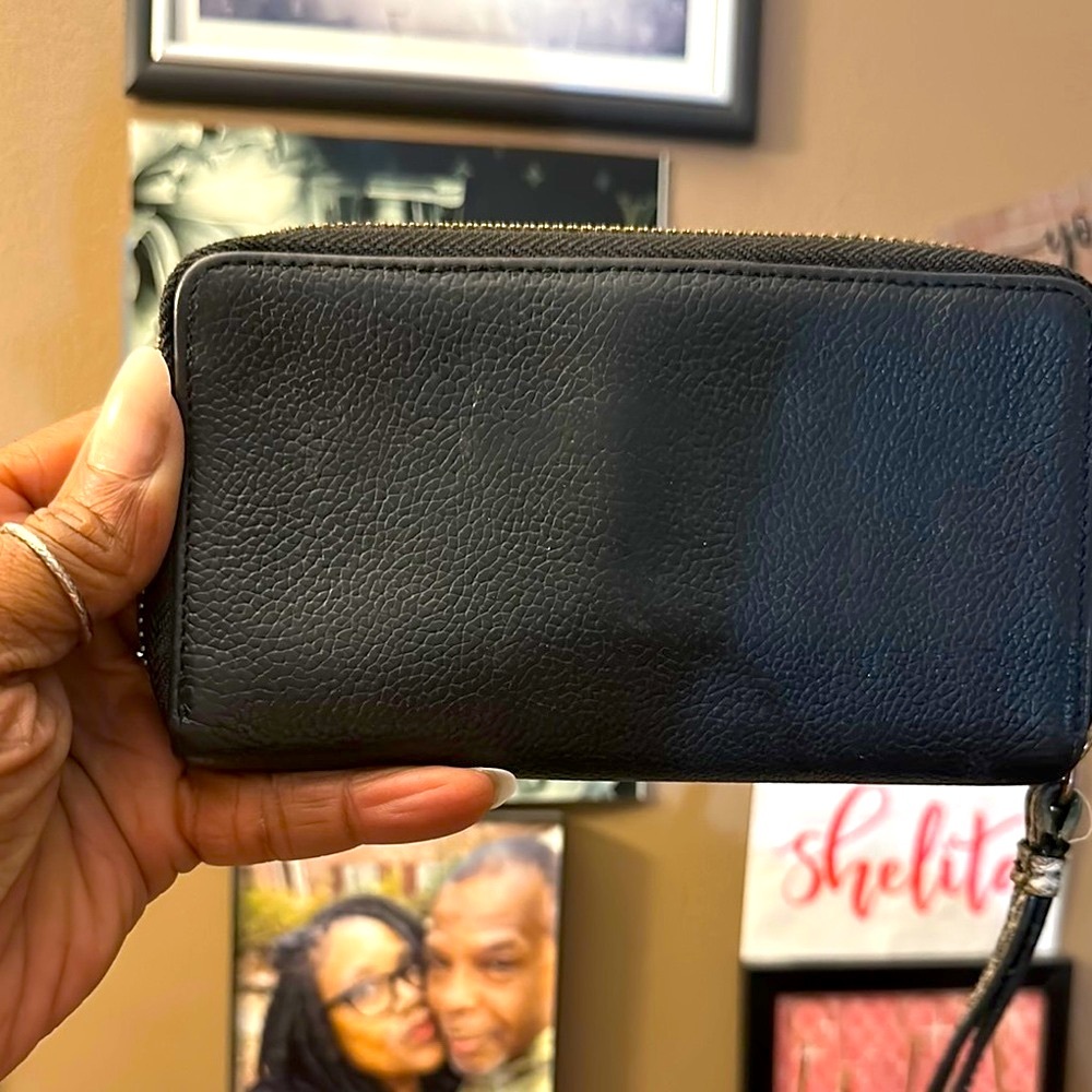 COLE HAAN Black Leather Croc Print Logo ZIP Around Wallet Wristlet - Picture 4 of 9